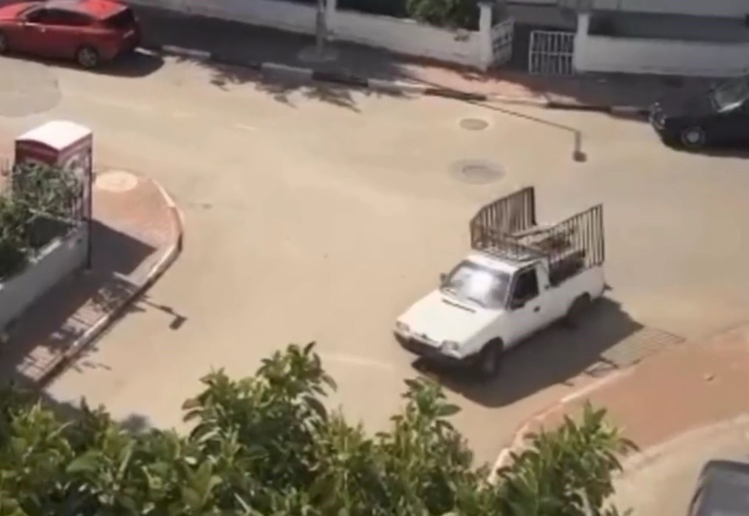 Küçük afacanlar ortalığı birbirine kattı, polisi 20 kilometre peşlerine taktı