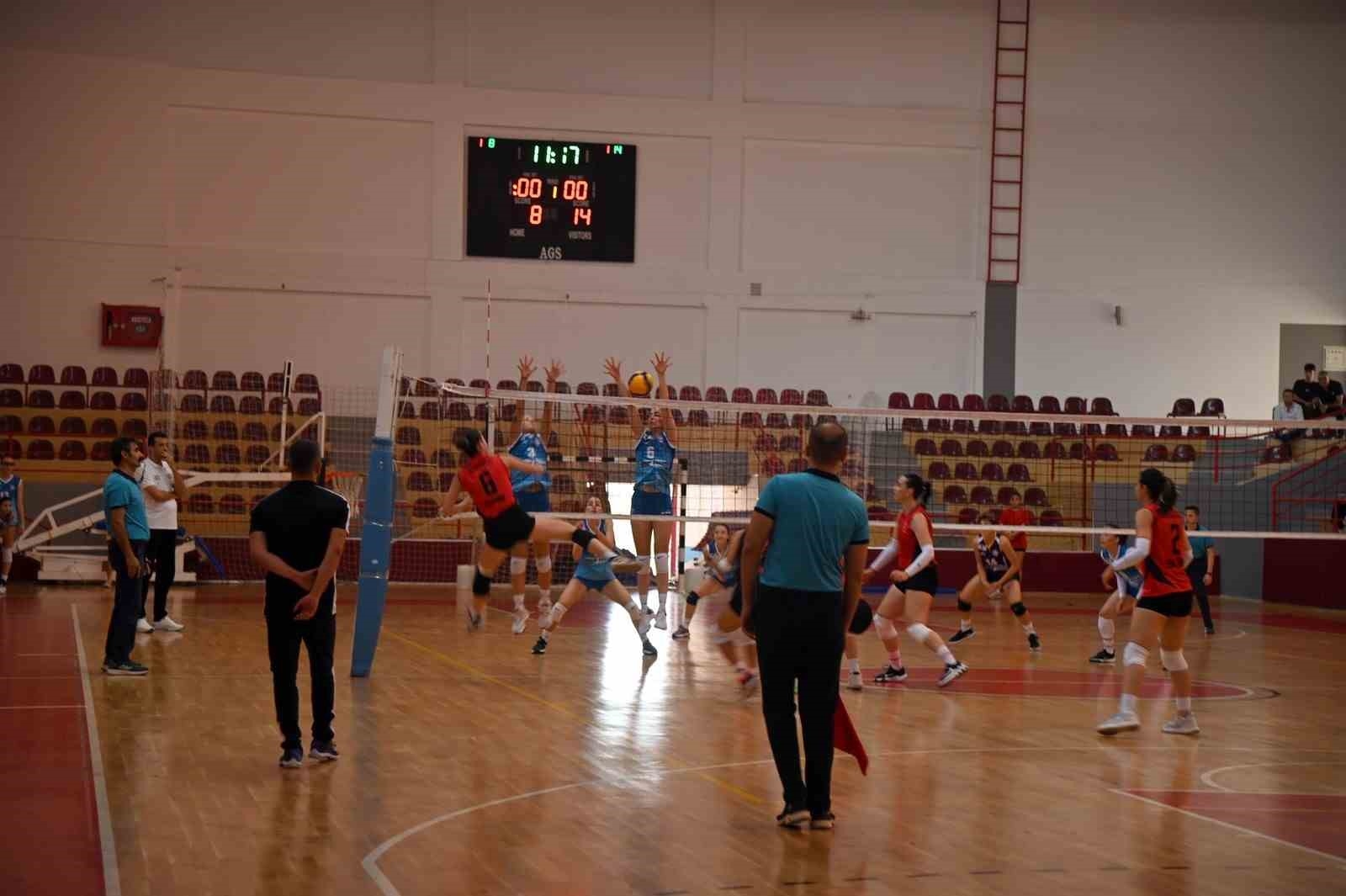 Manavgat'ın sultanları deplasmanda galip geldi