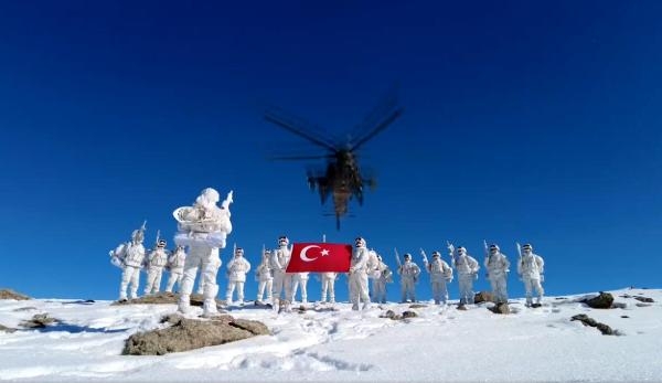 Mehmetçikten 'Cumhuriyet' klibi