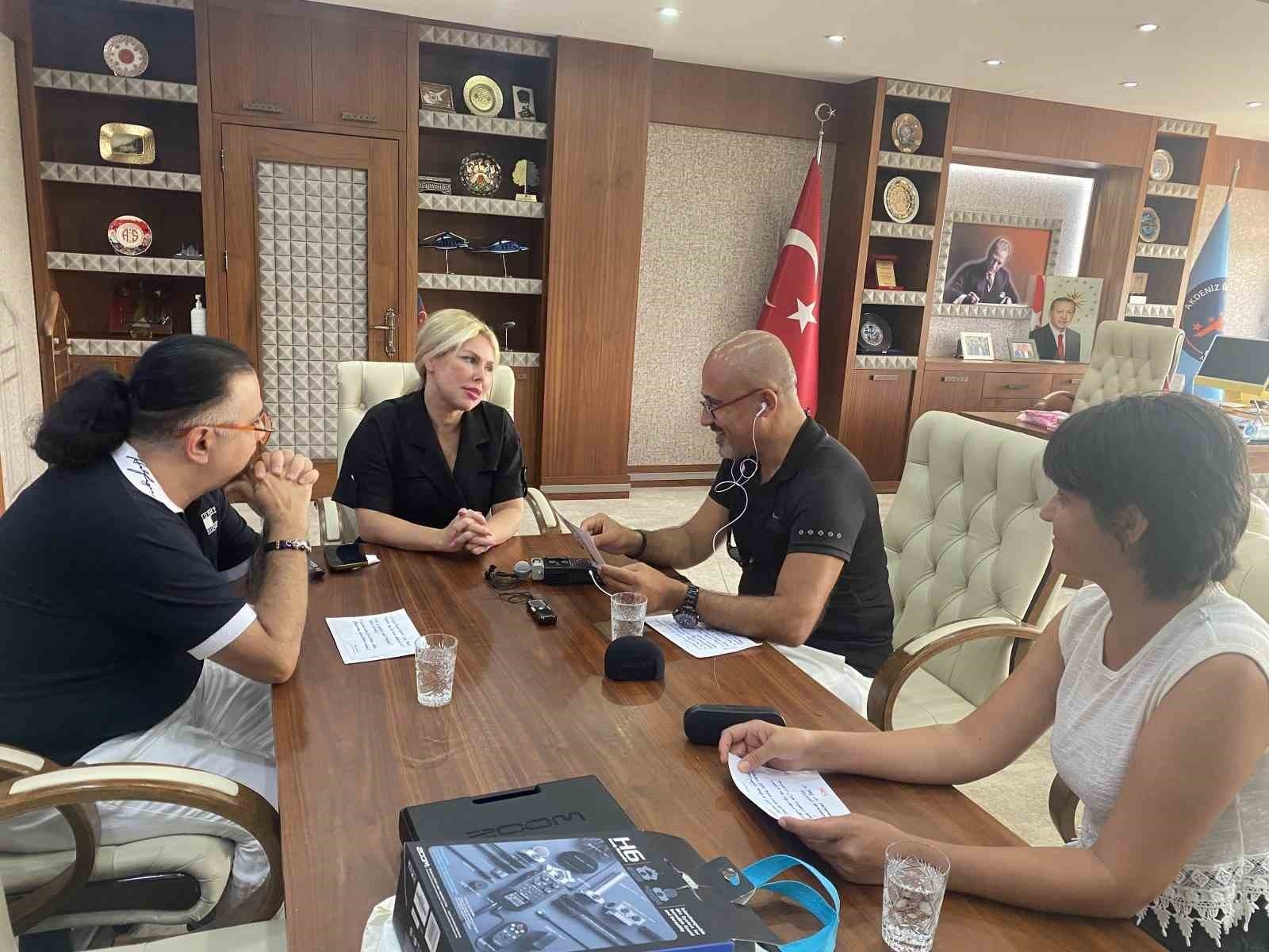 Rektör Özkan: "Hedeflerimiz öncelikle ilk bine sonra 500'e yükselmek"