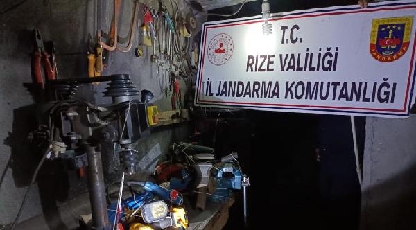 Rize'de yayla evlerine 'kaçak silah' baskını