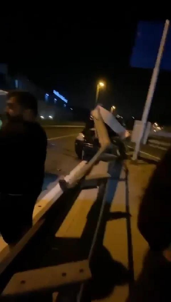 Ünlü oyuncu alkollü halde kaza yaptı