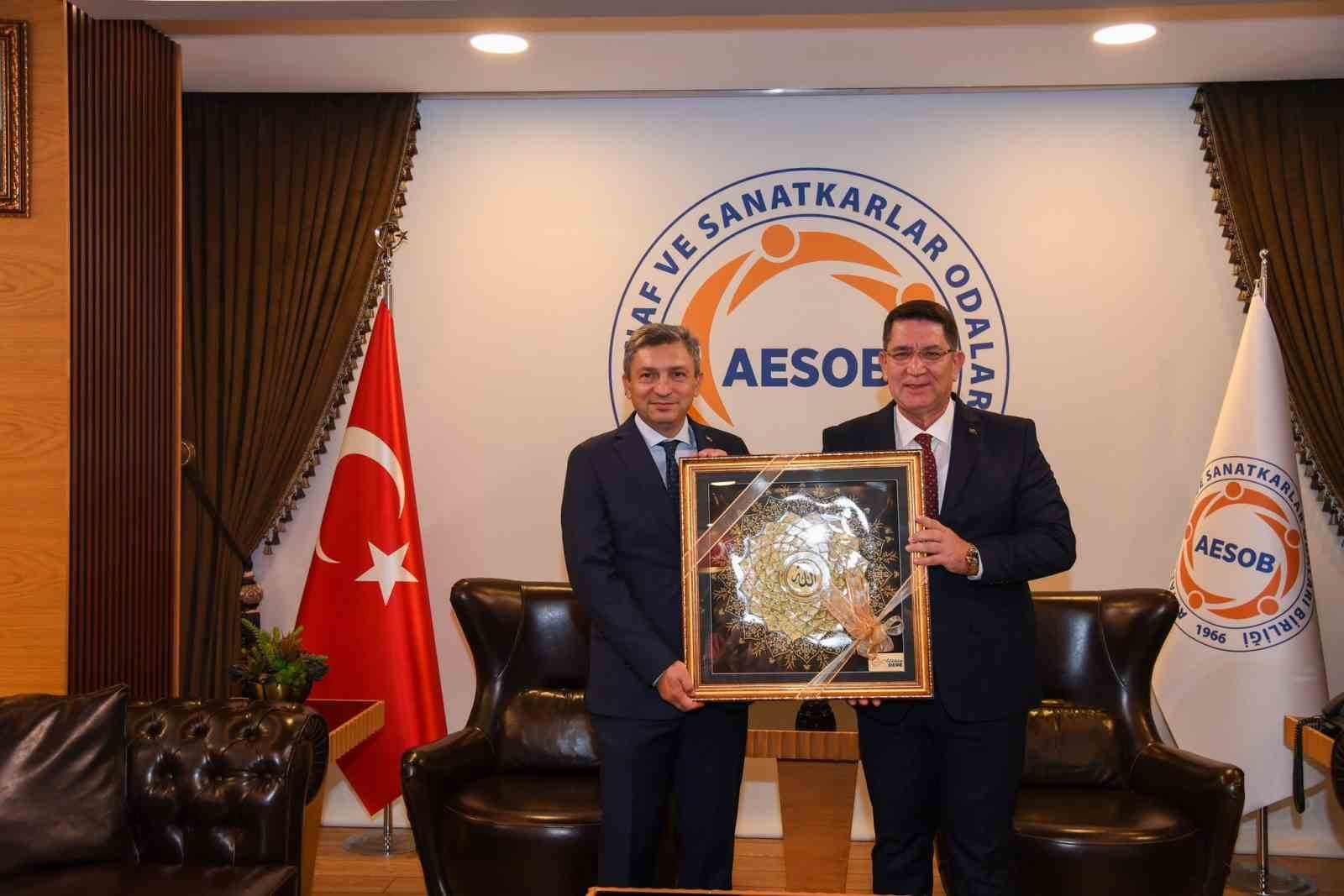 Vali Şahin: "Güçlü ekonomi, güçlü esnaf ile olur"