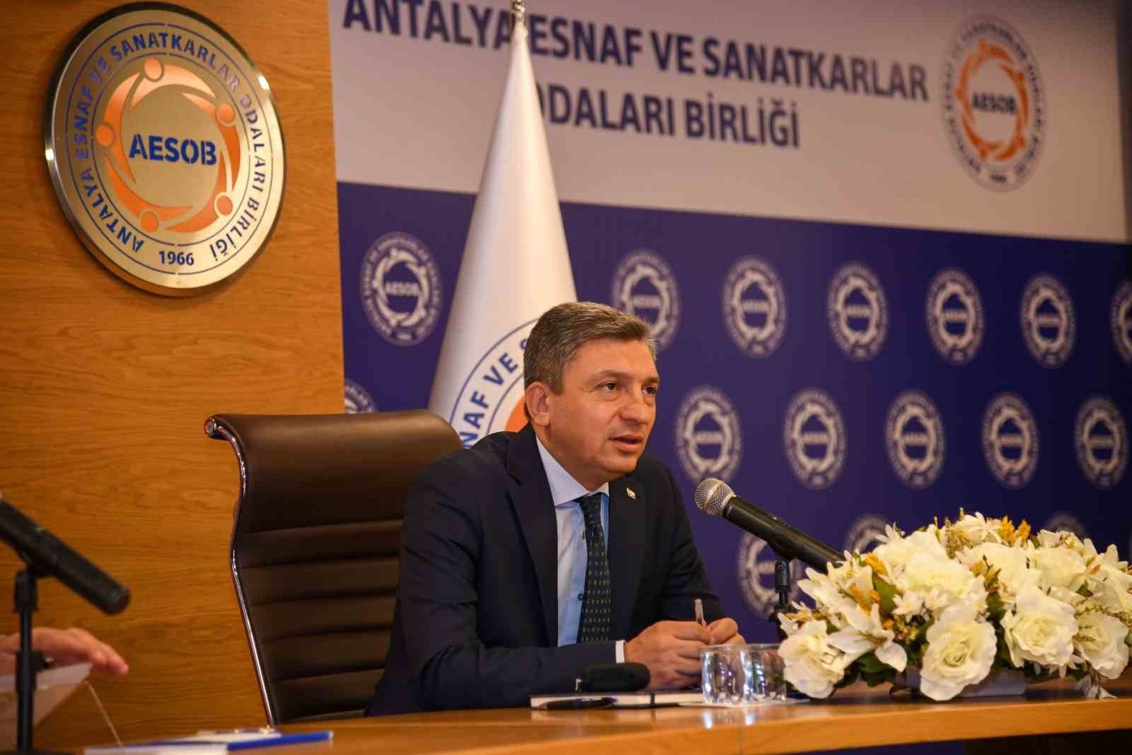 Vali Şahin: "Güçlü ekonomi, güçlü esnaf ile olur"