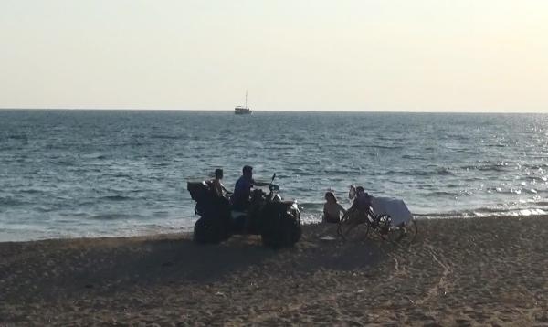 Yasağa rağmen ATV aracıyla SİT alanı sahile girip, safari yaptılar