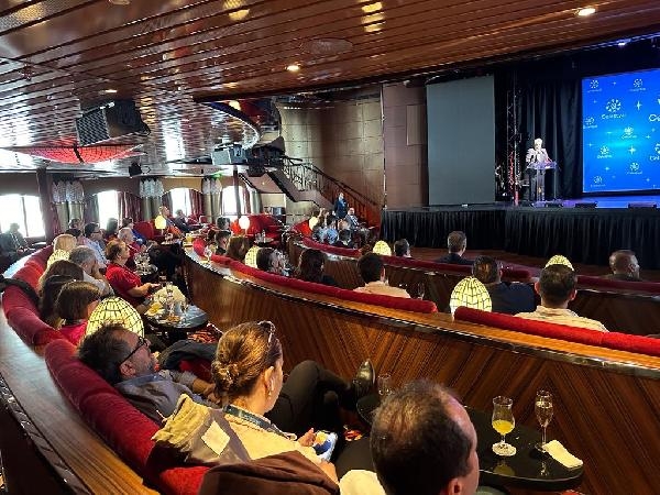 Yeni kruvaziyer gemisi Journey'in 3'üncü durağı İstanbul oldu
