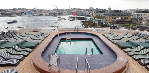 Yeni kruvaziyer gemisi Journey'in 3'üncü durağı İstanbul oldu