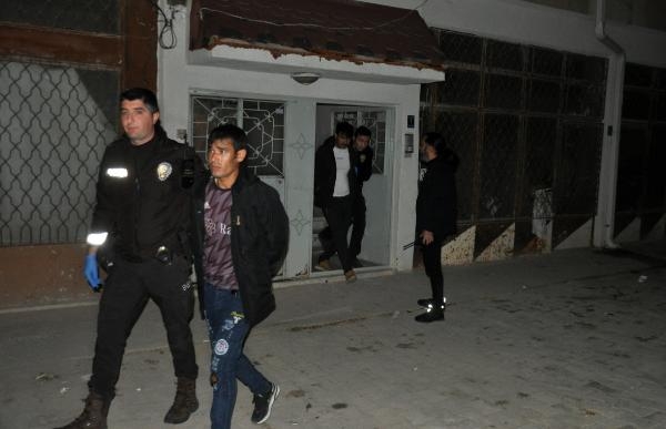 Afgan uyruklu 11 kişi, kumar oynarken yakalandı
