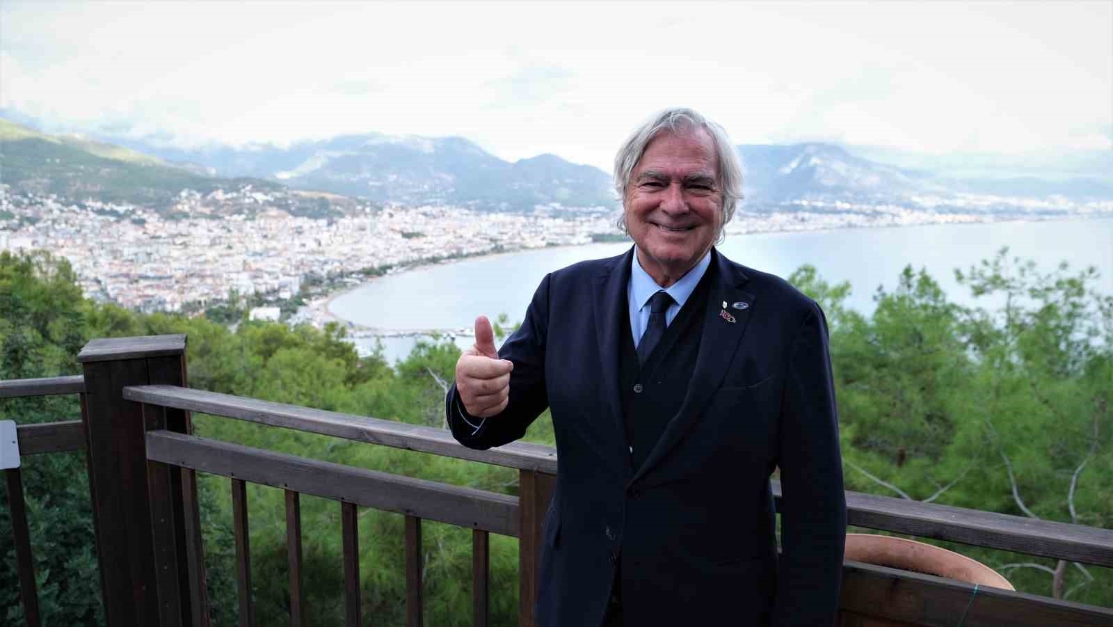 Alanya, Türkiye'de '2024 yılı Akdeniz Spor Başkenti' ödülüne layık görüldü