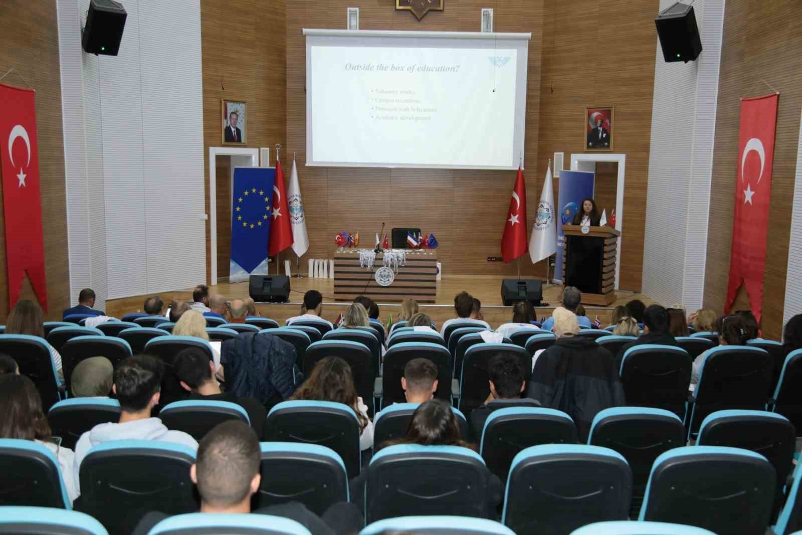 ALKÜ, Avrupalı spor akademisyenlerini ağırladı