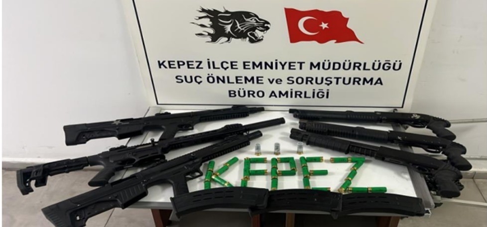 Antalya'da aranan 18 firari yakalandı