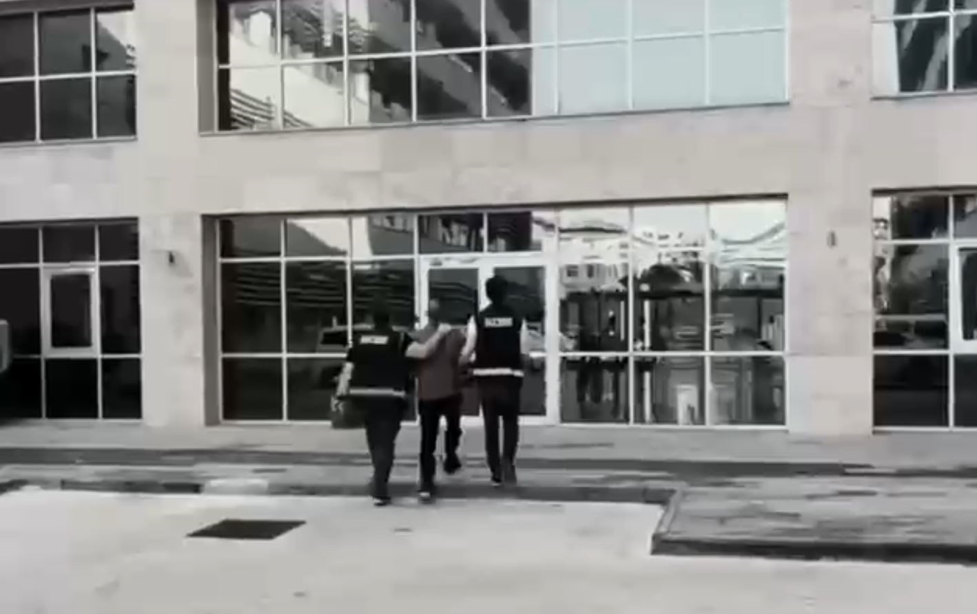 Antalya'da eş zamanlı tefecilik operasyonu: 8 gözaltı