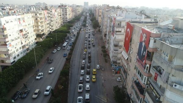 Atatürk, Antalya'da denizde ve karada anıldı