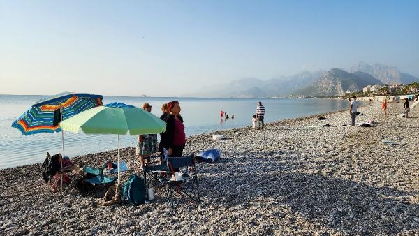 Atatürk, Antalya'da denizde ve karada anıldı