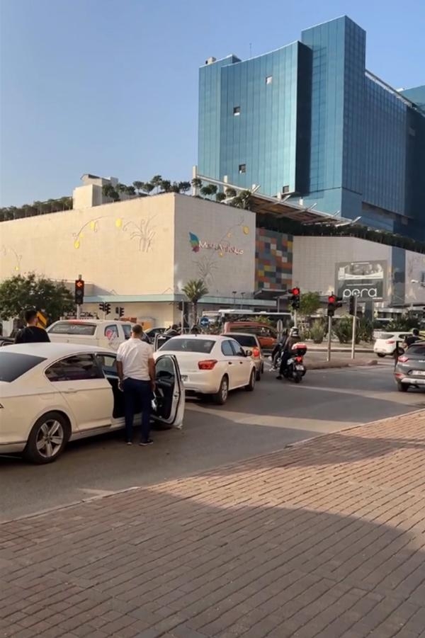 Atatürk, Antalya'da denizde ve karada anıldı