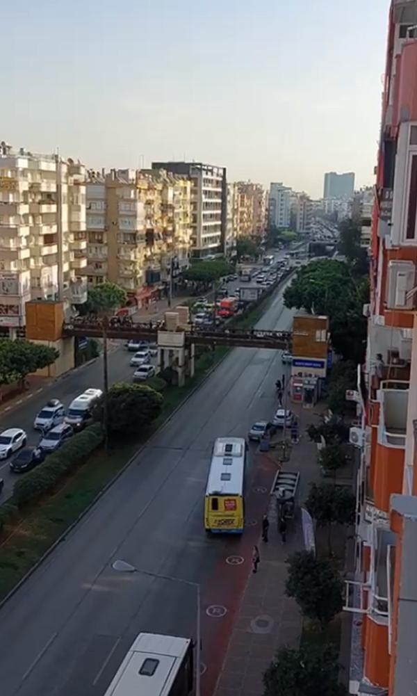 Atatürk, Antalya'da denizde ve karada anıldı