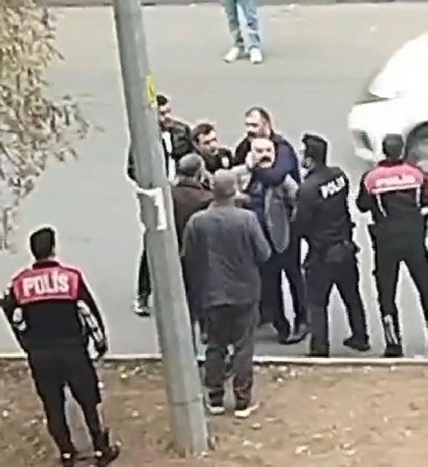 Av tüfeğiyle sokağa çıkıp tehditler savurdu, gözaltına alındı