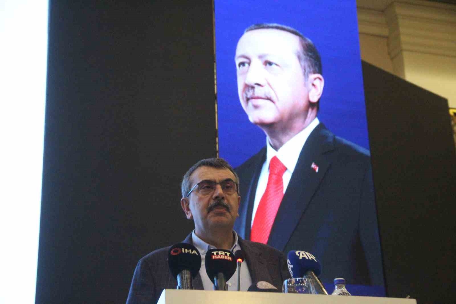 Bakan Tekin: "Özel eğitim ve rehabilitasyon sürecine 13 milyarlık destek"