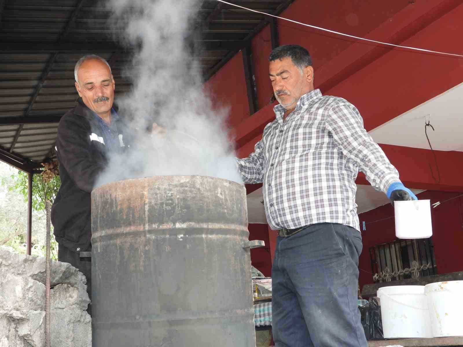 Binbir derde deva: Defne sabunu