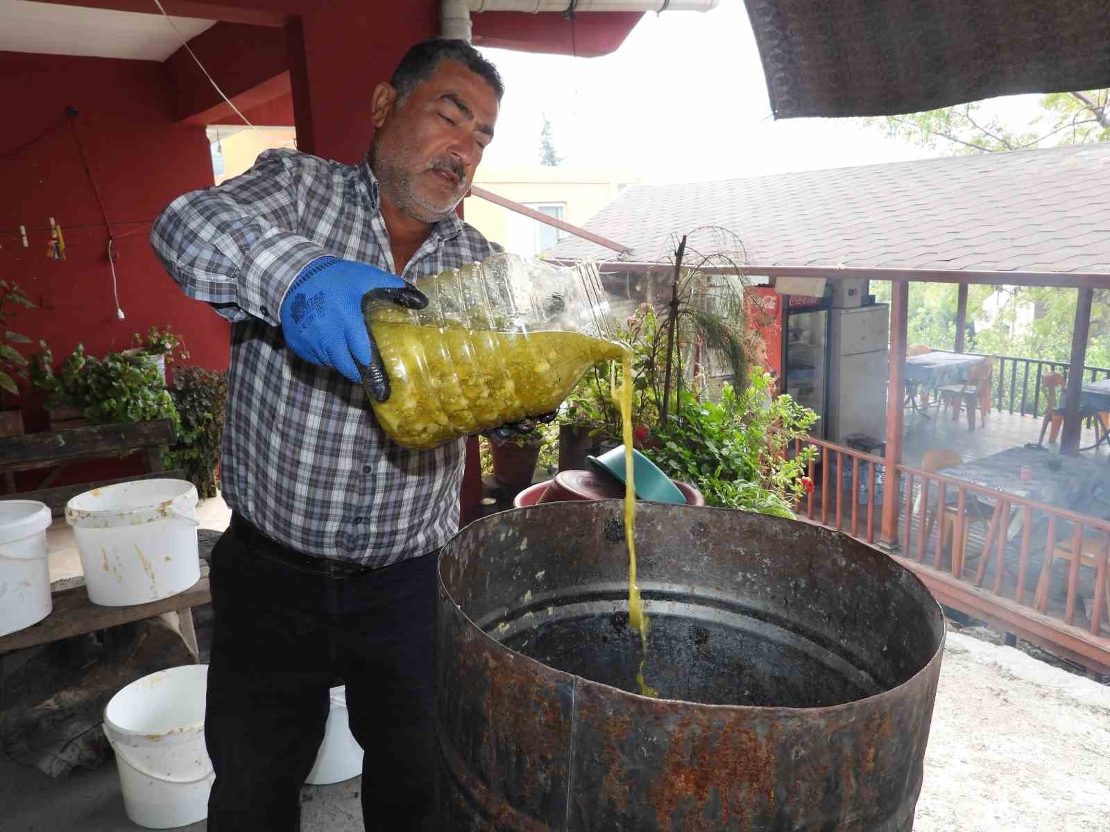 Binbir derde deva: Defne sabunu