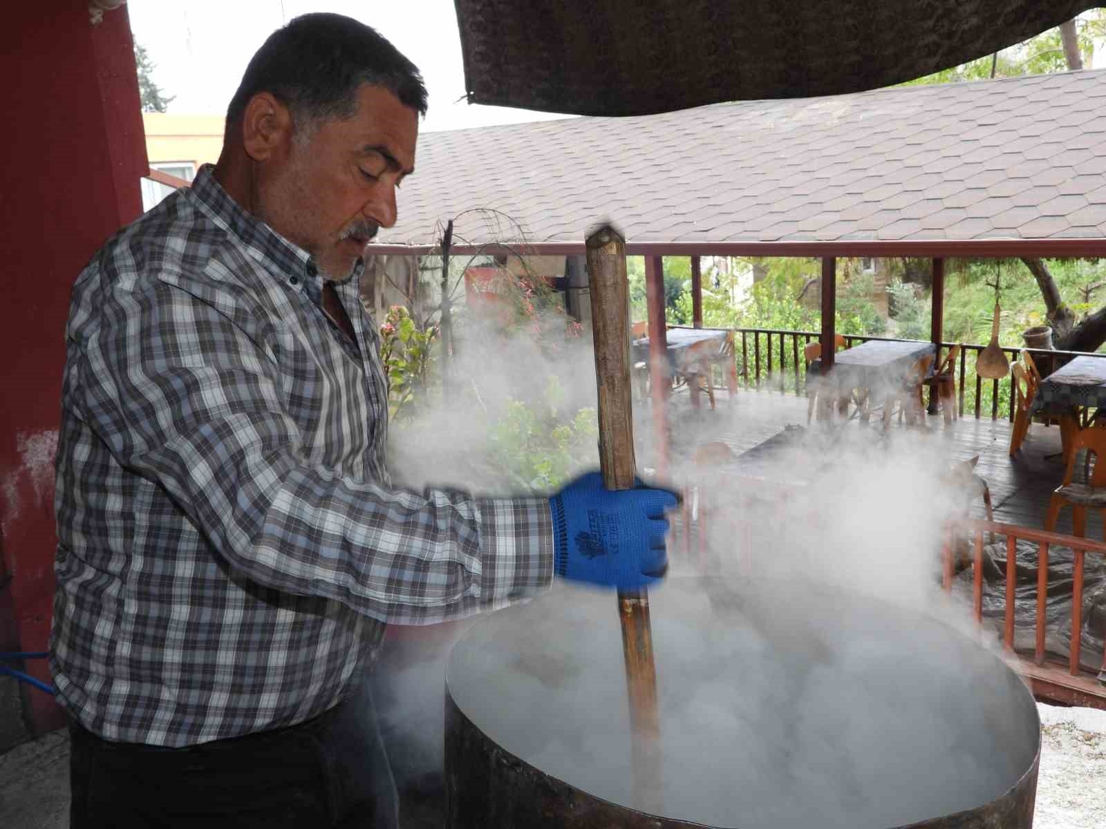 Binbir derde deva: Defne sabunu