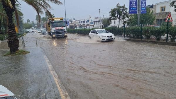 Bodrum'da fırtına ve sağanak