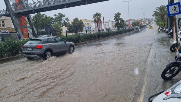 Bodrum'da fırtına ve sağanak
