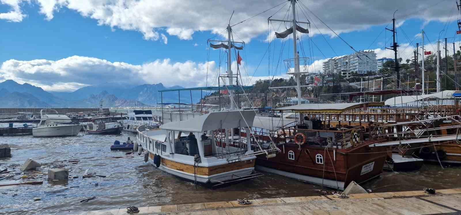 Büyükşehir seferber oldu, bir gecede 174 vakaya müdahale etti