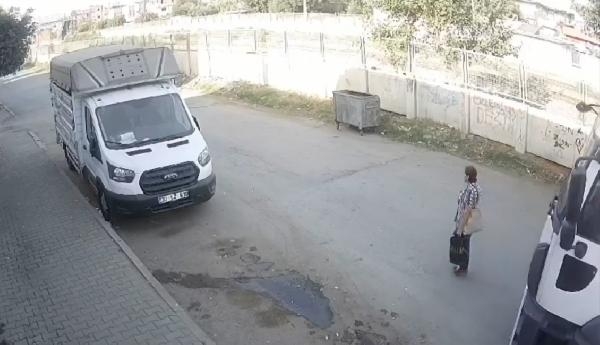 Hafriyat kamyonunun çarptığı yaya öldü