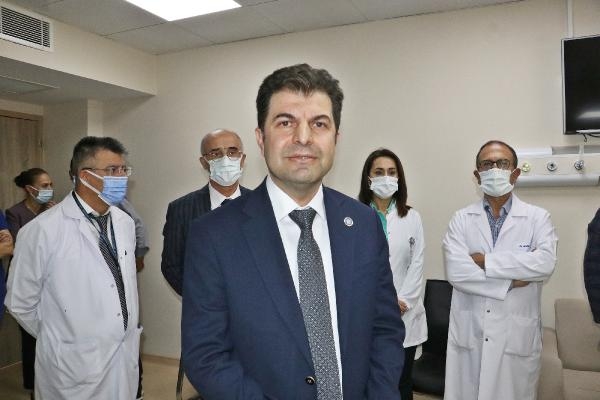 'Hızlı karaciğer yetmezliği' tanısı konulan Ferhat'a, kız kardeşi hayat verdi