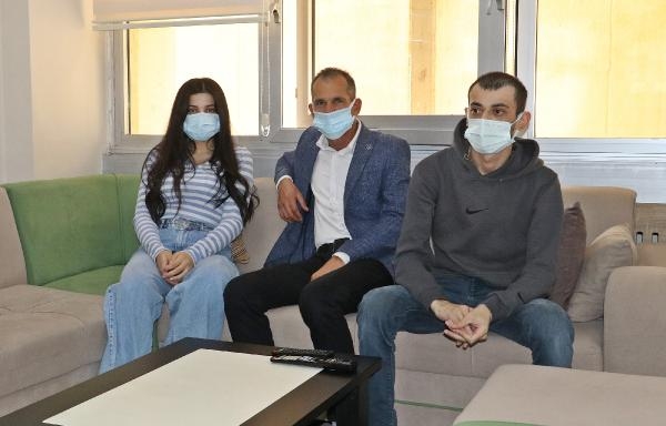 'Hızlı karaciğer yetmezliği' tanısı konulan Ferhat'a, kız kardeşi hayat verdi
