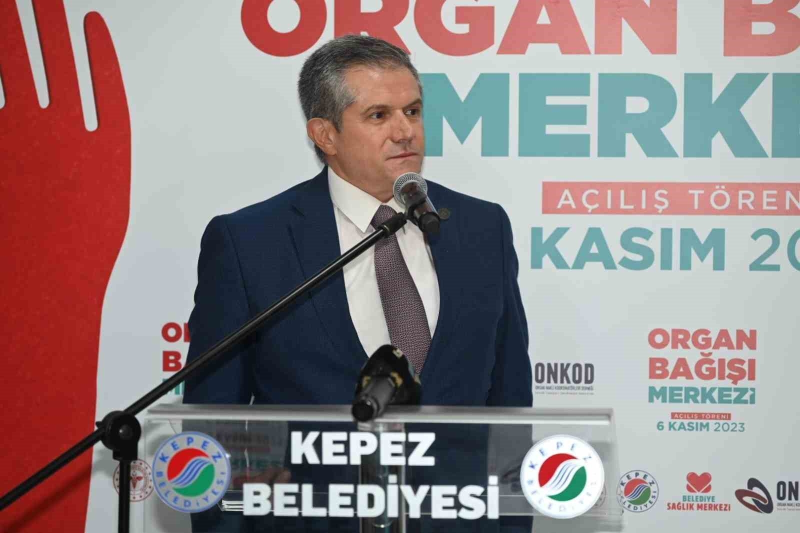 İlk bağışçı Başkan Tütüncü oldu