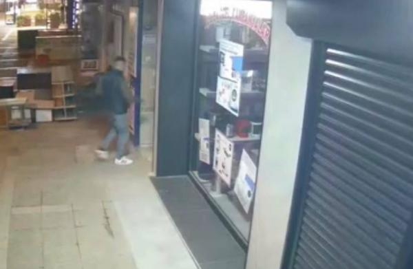 İzmir'de 6 evden hırsızlık yapan şüpheli tutuklandı