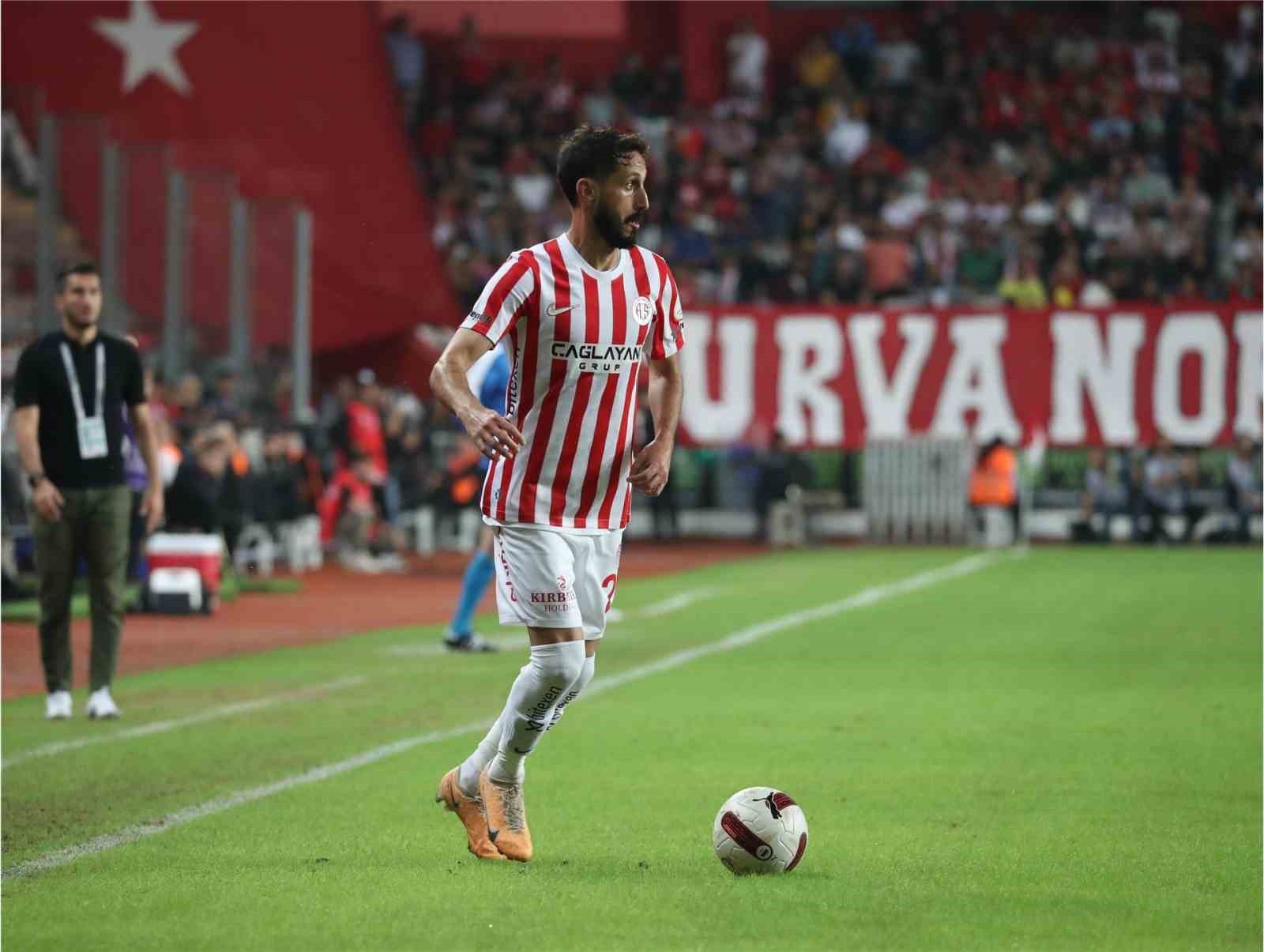 Jehezkel atıyor Antalyaspor kazanıyor