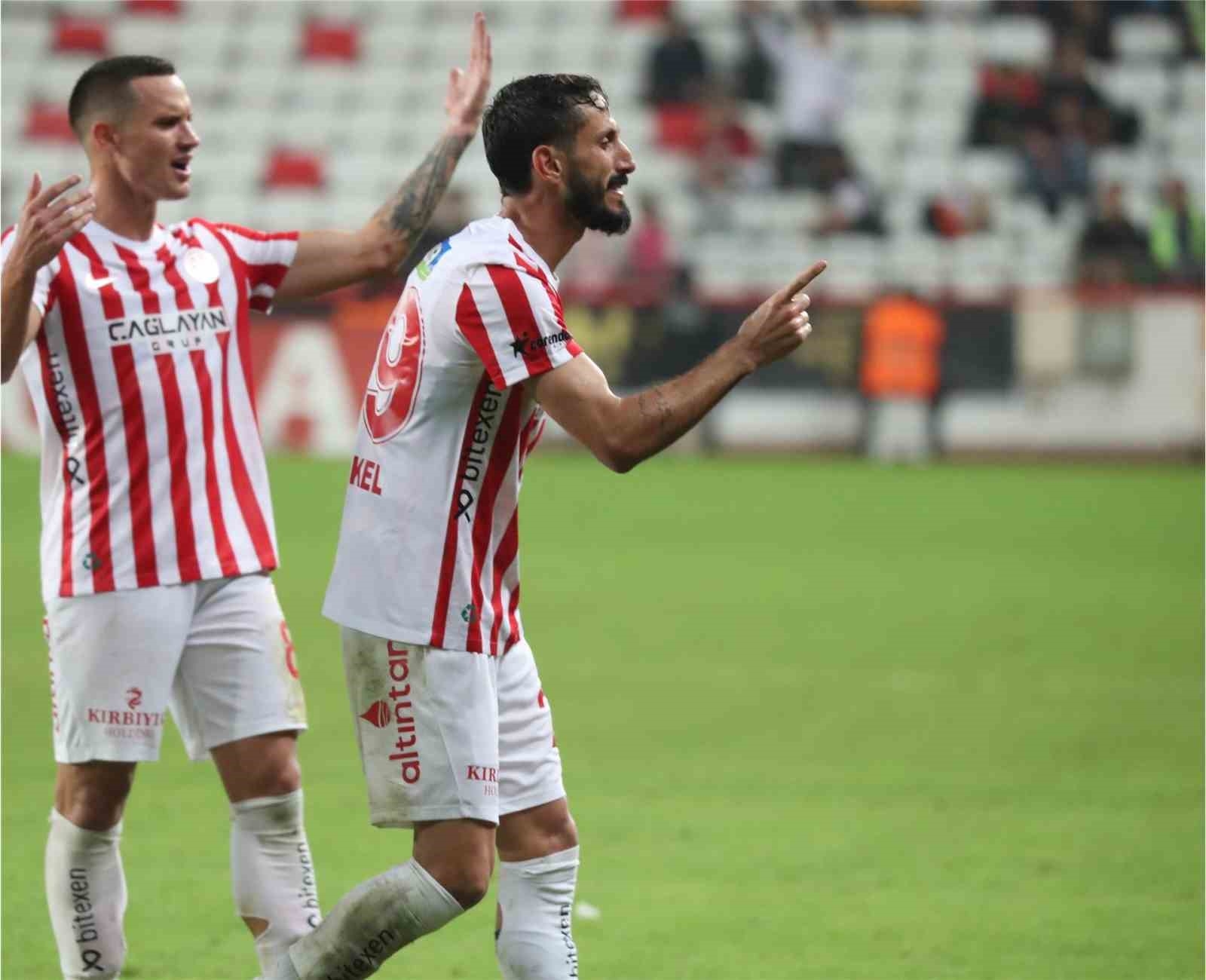 Jehezkel atıyor Antalyaspor kazanıyor
