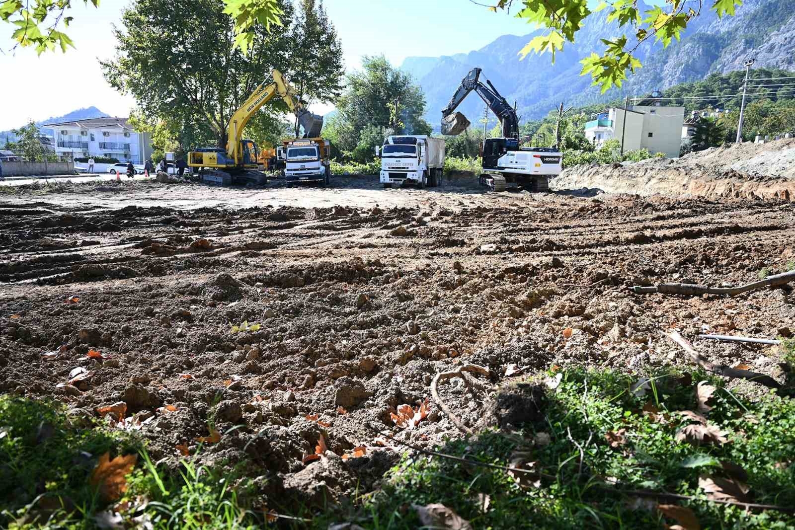 Kemer Göynük Mahalesi Kapalı Pazar yeri inşaatı başladı
