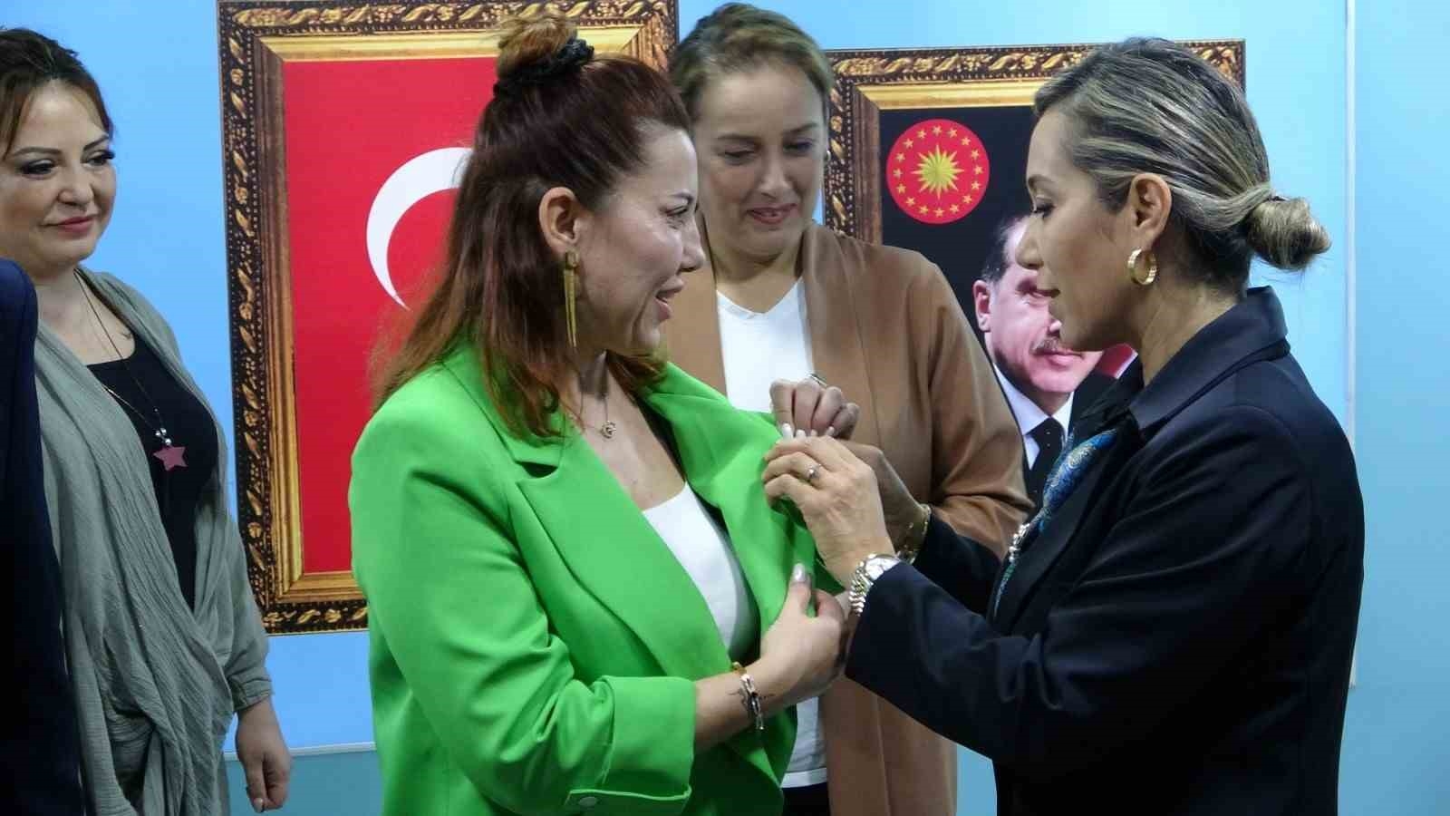 Manavgat'ta 40 kadın AK Parti saflarına katıldı