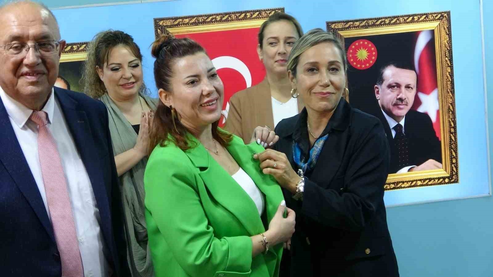 Manavgat'ta 40 kadın AK Parti saflarına katıldı