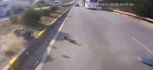 Muğla'da yolcu otobüsü ile otomobilin çarpıştığı ölümlü kaza, araç kamerasında