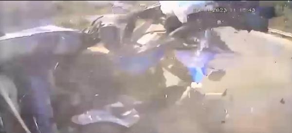 Muğla'da yolcu otobüsü ile otomobilin çarpıştığı ölümlü kaza, araç kamerasında