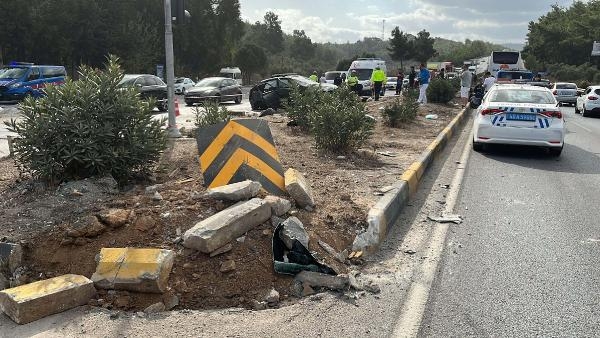 Muğla'da yolcu otobüsü ile otomobilin çarpıştığı ölümlü kaza, araç kamerasında
