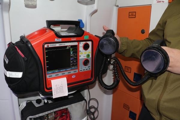 Okulda kalbi duran Serra'yı, 4 dakikada ulaşan ambulans ekibi hayata bağladı