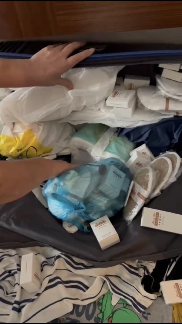 Turistin valizinden çıkanlar yok artık dedirdi