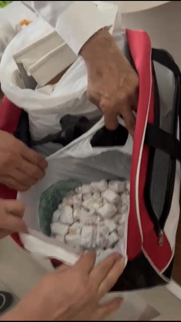 Turistin valizinden çıkanlar yok artık dedirdi