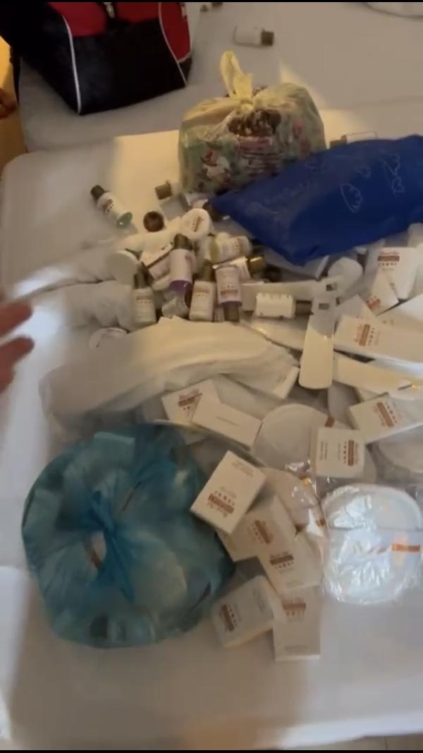 Turistin valizinden çıkanlar yok artık dedirdi