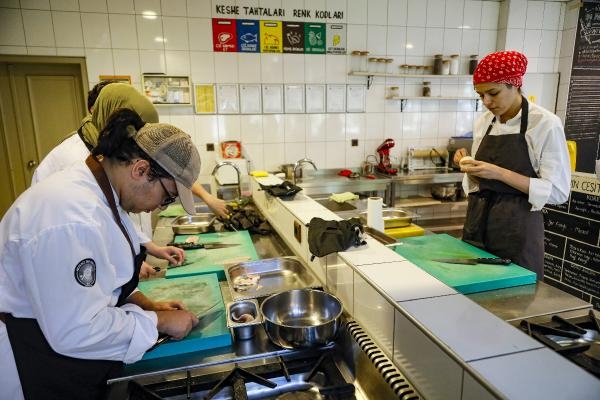 Turizm sektöründe iş gücü kaybı yaşayan Avrupa'nın gözü, Türkiye'de