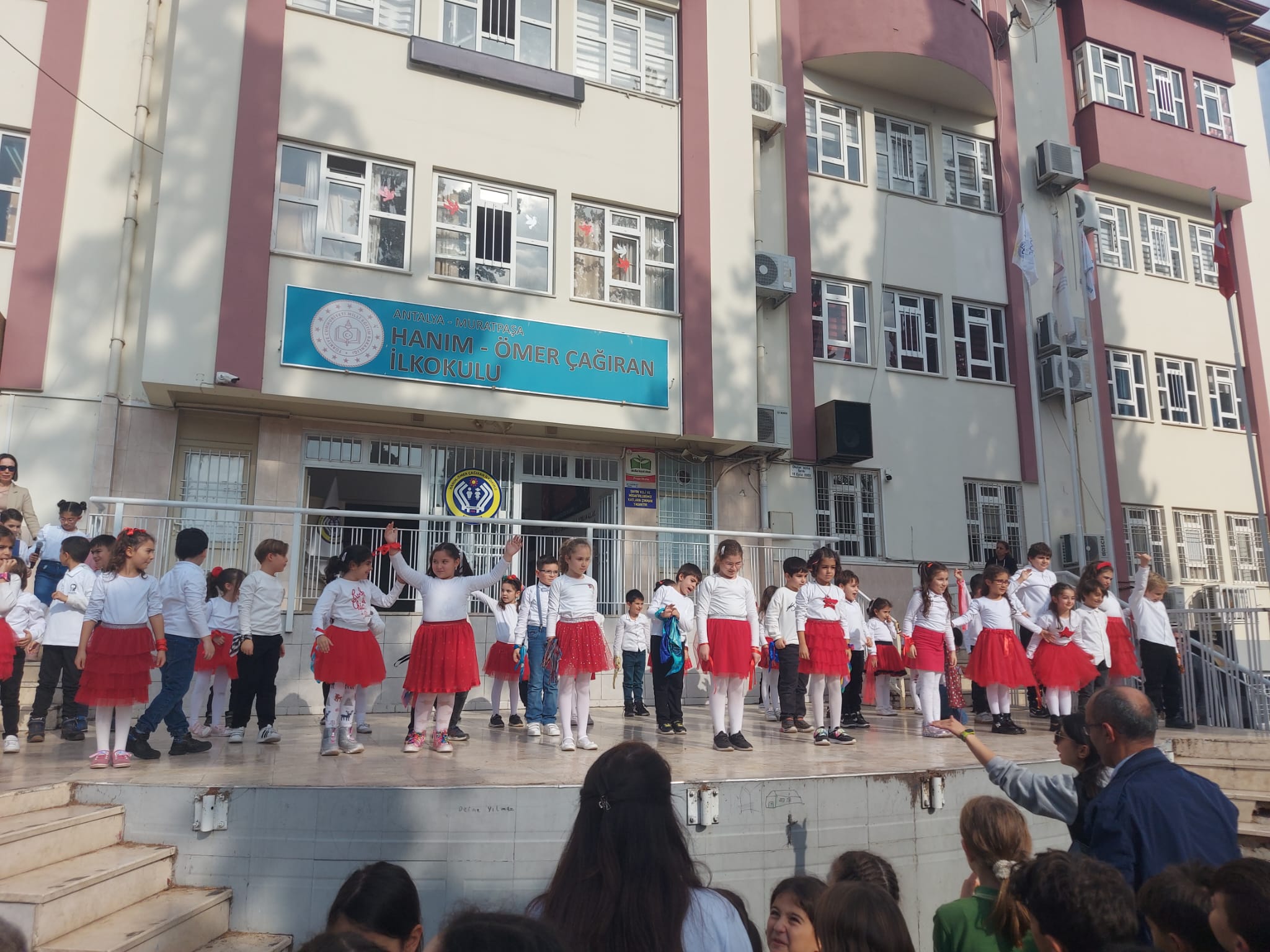 Miniklerden engelliler için anlamlı program