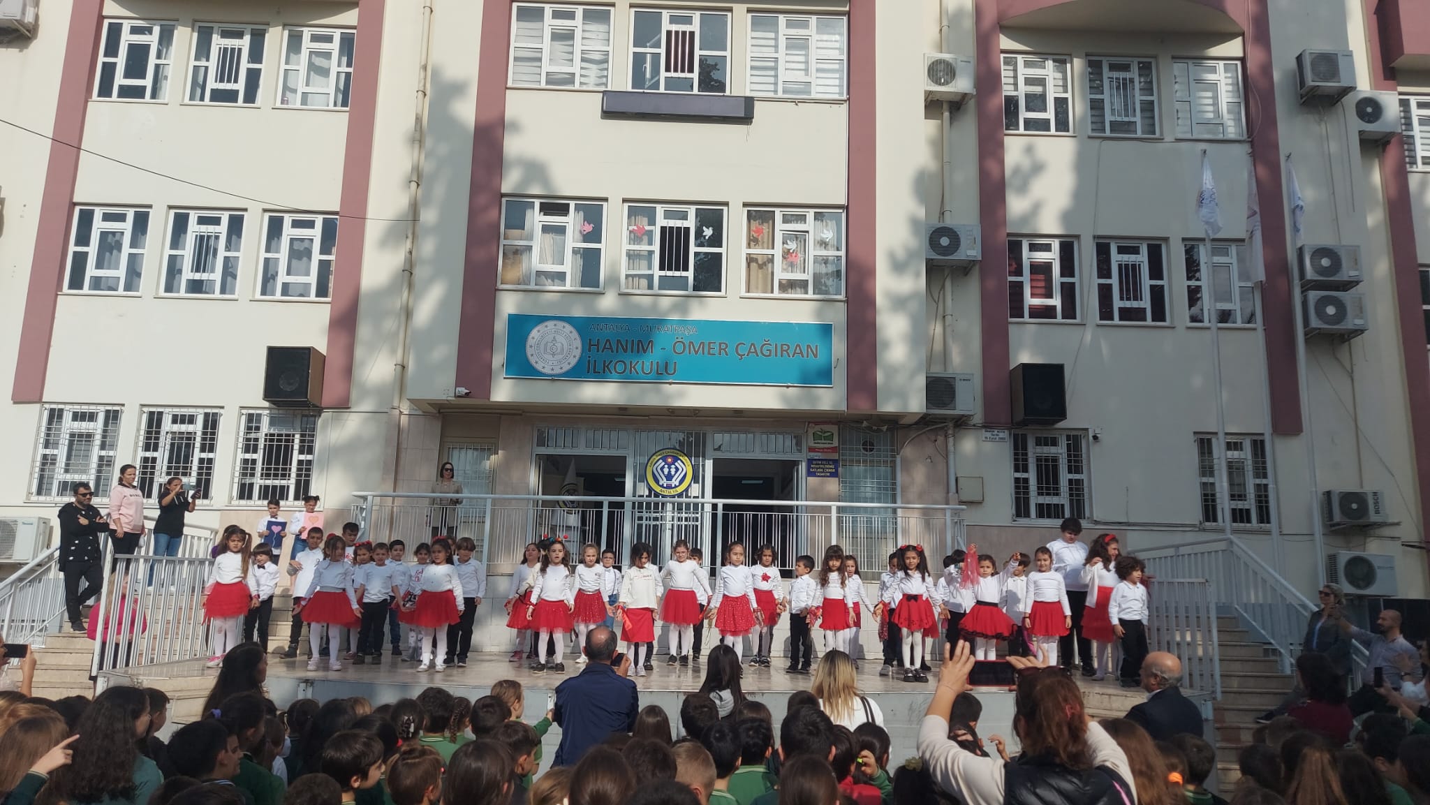 Miniklerden engelliler için anlamlı program