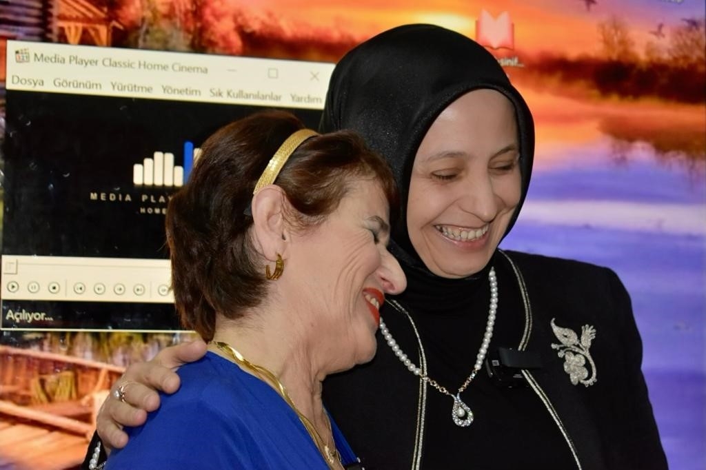 43 yıllık öğretmene Milli Eğitim Müdürü Durmuş'tan sürpriz ziyaret