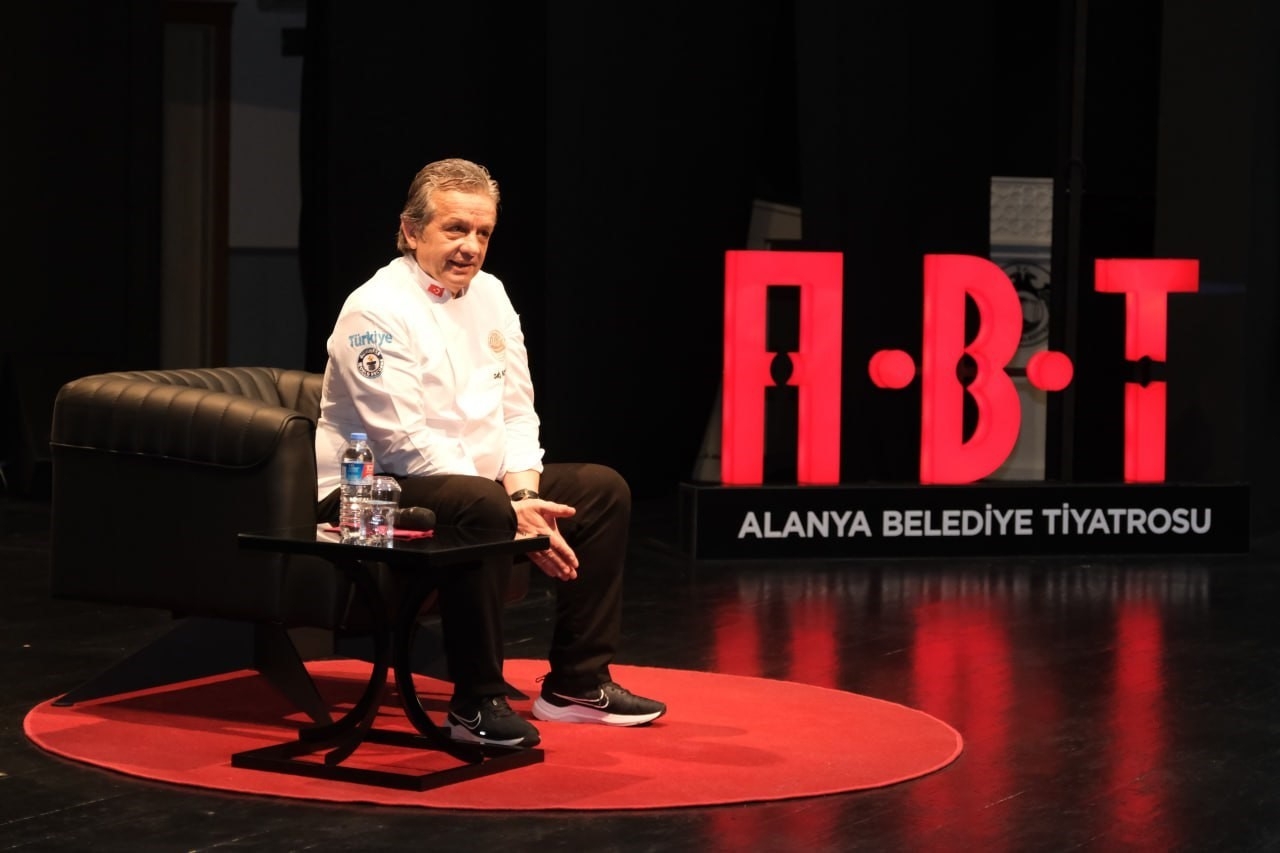 5. Alanya Kitap Fuarı ünlü konukları ile devam ediyor